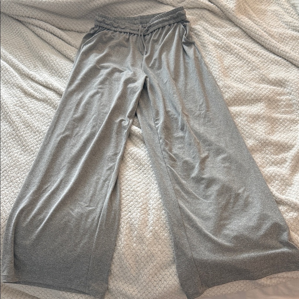 HALARA Heather Gray Lounge Pants